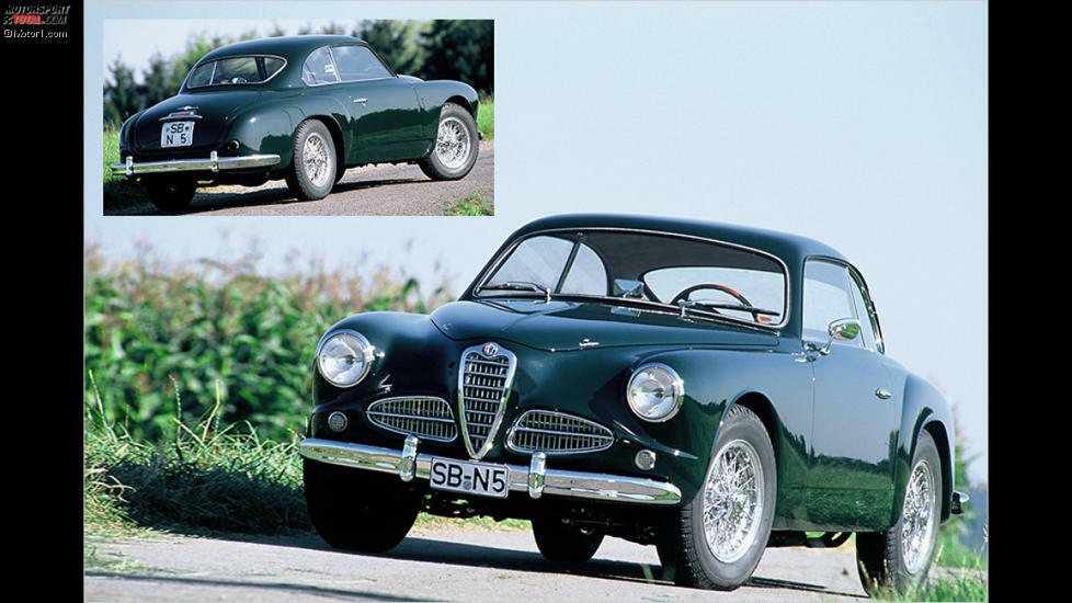 Der von 1950 bis 1959 produzierte Alfa 1900 war das erste neu entwickelte Modell der Marke nach dem zweiten Weltkrieg, und das erste mit einer selbsttragenden Karosserie. Die im Vergleich zur Limousine kürzeren Coupés erhielten den Zusatz C (corto, also kurz), Sprint oder S. Alle waren unsterblich schön.