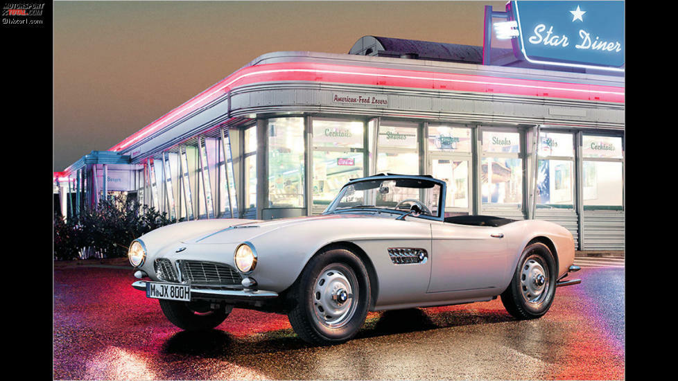 Der von 1956 bis 1959 gebaute BMW 507 ist ebenfalls eine Ikone des Automobildesigns, und das, obwohl nur etwa 250 Stück von dem Roadster gebaut wurden. Gezeichnet wurde das Auto von dem selbstständigen Designer Albrecht Graf von Goertz, der auch den (ebenfalls wunderschönen) BMW 503 entwarf.