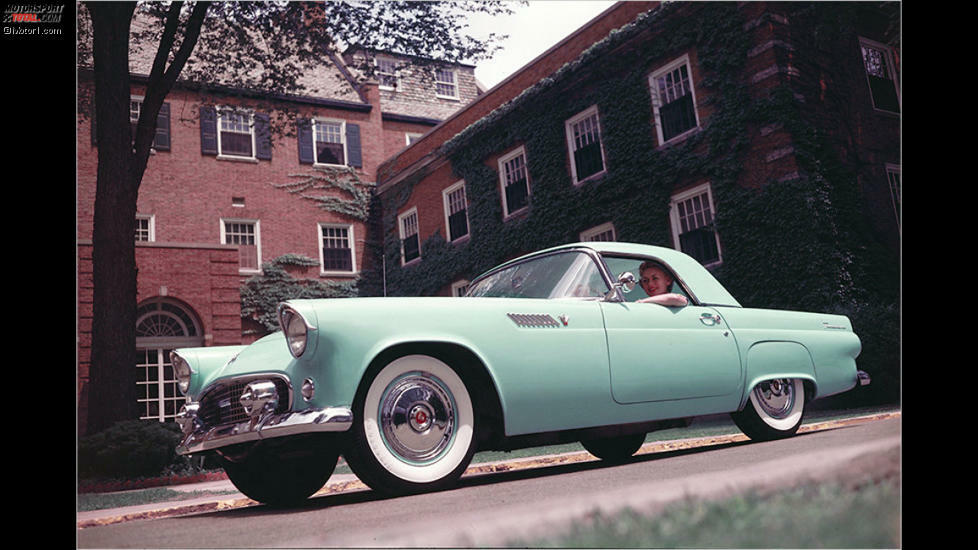 Der ab 1955 gebaute Ford Thunderbird war ein gelungenes Pendant zur Chevrolet Corvette. Die bis 1957 gebaute erste Version des ,Donnervogels