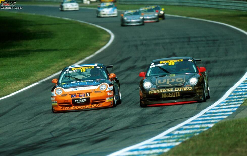 Nach Jahren im Kartsport und in der Formel Ford wird Timo Bernhard 1999 Porsche-Junior. Der Durchbruch gelingt ihm im Jahr 2001 mit dem Gewinn des Porsche-Carrera-Cups. Hier duelliert er sich in Hockenheim mit Stephane Ortelli.