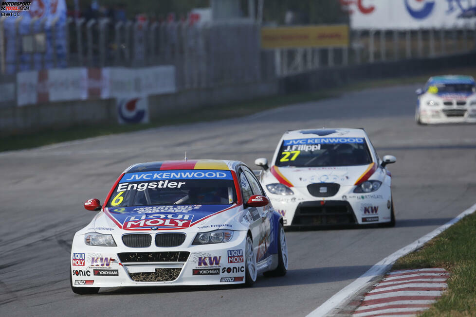 ...und als P13 im BMW 320TC für die FIA World Touring Car Championship (FIA WTCC). Die Leistung wurde extrem erhöht, auf bis zu 320 PS aus nur 1,6 Litern Hubraum. Zylinderblock und Zylinderkopf blieben im Wesentlichen unverändert, was sich die Robustheit des Serientriebwerkes unterstrich.