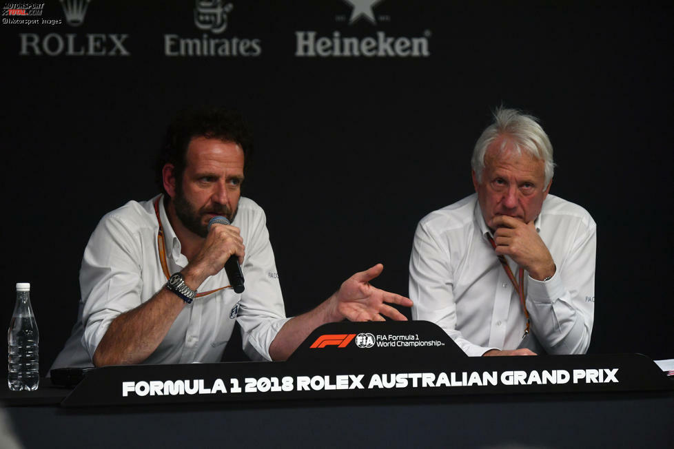 Pressekonferenz in Melbourne 2018. Links im Bild: FIA-Kommunikationschef Matteo Bonciani.