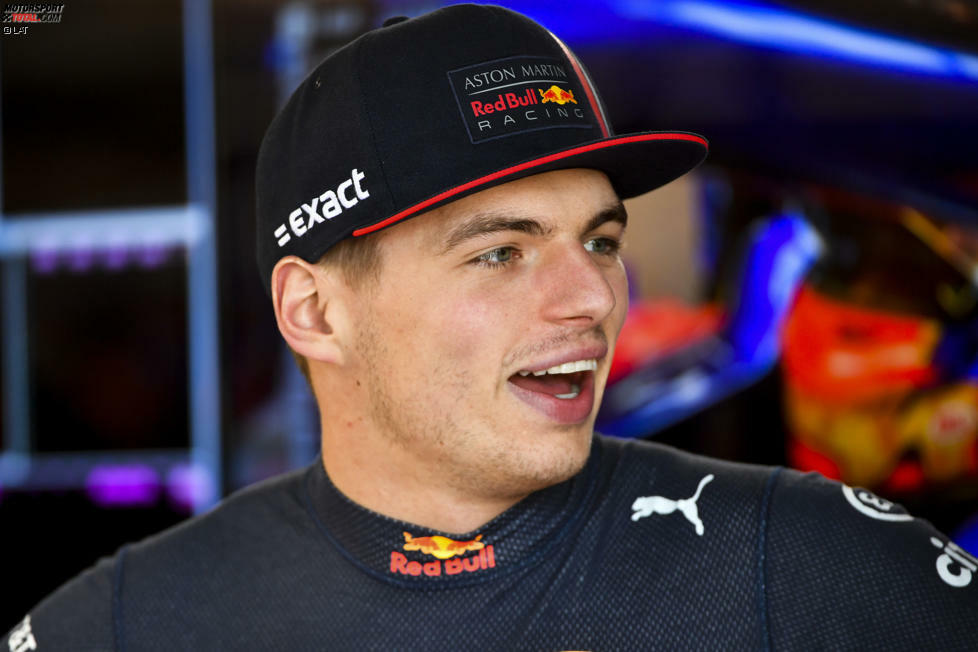 ... und auch Max Verstappen ist wieder in festen Händen. Er ist mit Dilara Sanlik liiert. Red-Bull-Teamkollege Pierre Gasly ist ebenfalls in festen Händen (Freundin: Caterina Masetti Zannini), wie auch Carlos Sainz (Isabel Hernaez), George Russell (Seychelle de Vries), Esteban Ocon (Elena Berri), Alex Albon und Lance Stroll.