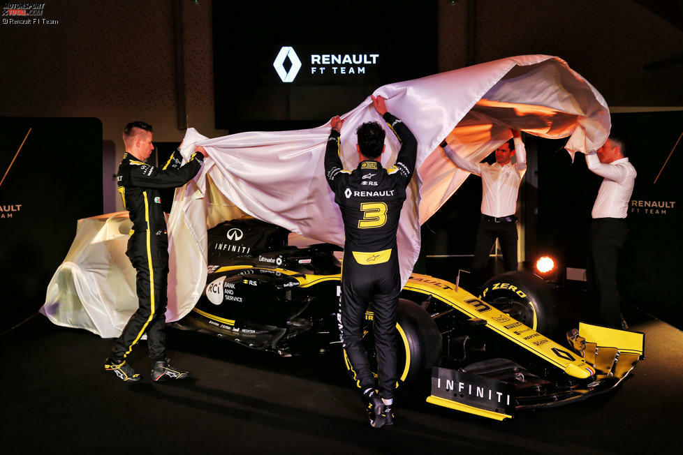 In der Fabrik in Enstone präsentierte Renault den R.S.19 von Nico Hülkenberg und Daniel Ricciardo.