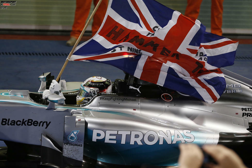 8 Siege: Mercedes von Italien 2014 bis Australien 2015 - Der erste Eintrag der modernen Silberpfeile. Lewis Hamilton stürmte mit sechs Siegen in den letzten sieben Rennen zum ersten WM-Titel mit Mercedes. Nico Rosberg blieb nur der Erfolg in Brasilien. Sebastian Vettels erster Ferrari-Sieg setzte dem Treiben im zweiten Lauf 2015 ein Ende.