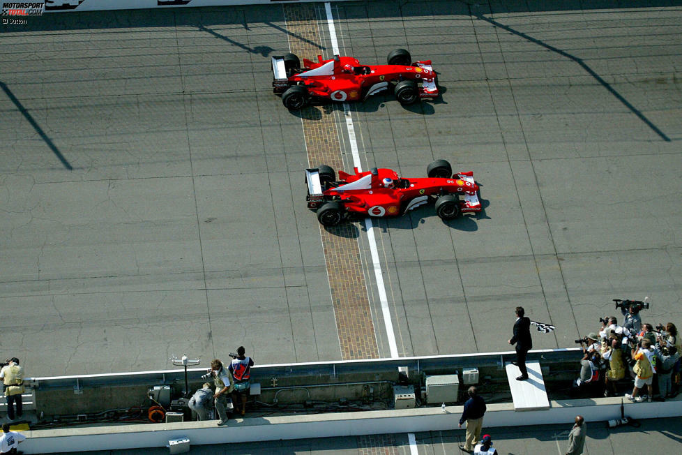10 Siege: Ferrari von Kanada 2002 bis Japan 2002 - Die erste echte Dominanz in der Ära von Michael Schumacher bei Ferrari. Die Scuderia gewann in dem Jahr 15 von 17 Rennen und ließ nur Ralf Schumacher in Malaysia und David Coulthard in Monaco die Krümel übrig. Es folgten zehn Siege in Rot und einer der dominantesten Titel.