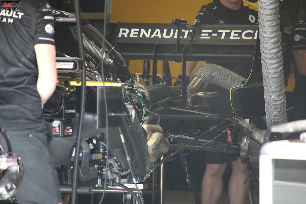 Renault R.S.19: Motorinstallation