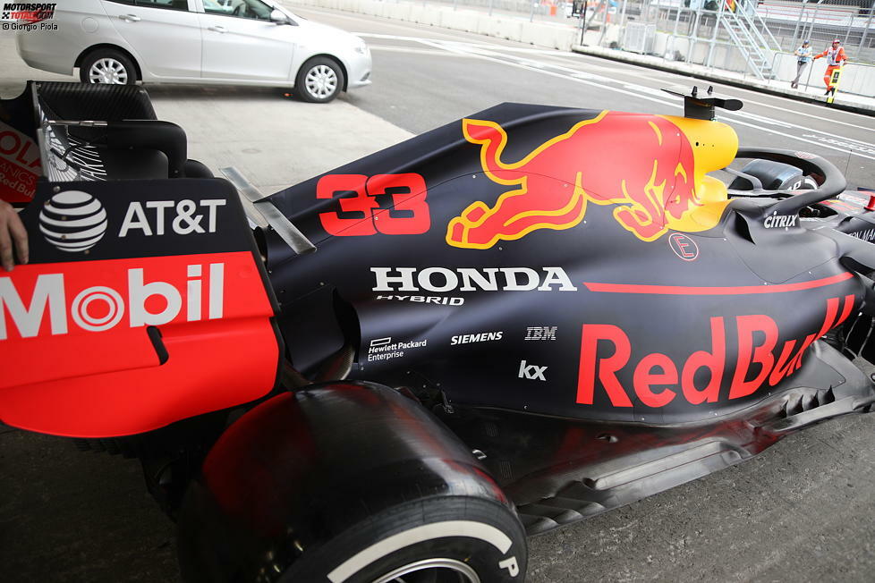 Red Bull RB15: Seitenansicht mit Unterboden