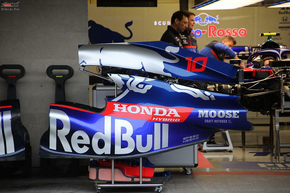 Toro Rosso STR14: Motorhaube