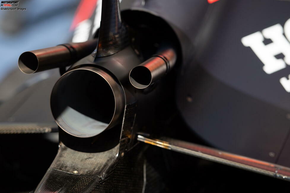 Red Bull RB15: Auspuff