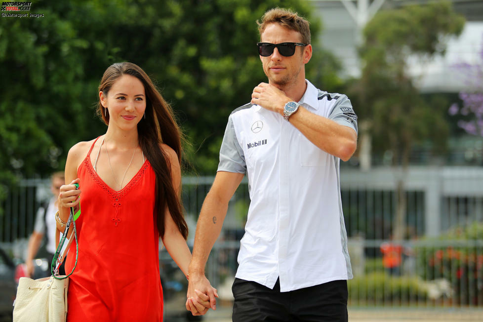 Formel-1-Weltmeister Jenson Button war schon fünf Jahre lang mit Jessica Michibata zusammen, als er das japanisch-argentinische Model 2014 vor den Traualtar führte. Die Ehe hielt nur ein Jahr.