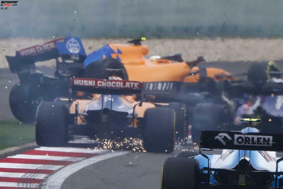 Lando Norris (3): Schanghai ist eine der Strecken, die die Schwächen des McLaren betont. Damit hatte der Rookie zu kämpfen, und trotzdem schlug er sich achtbar. Als er von Kwjat abgeschossen wurde, lag er vor Teamkollege Sainz. Mehr kann man vom jungen Nachwuchstalent nicht erwarten.