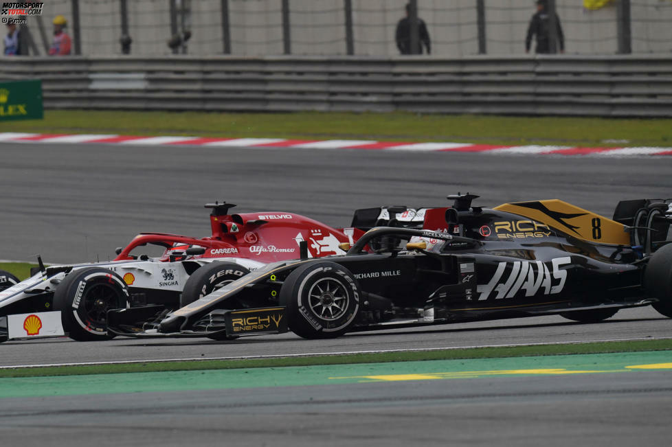 Romain Grosjean (3): Die Gretchenfrage bei Haas ist: Können die Fahrer etwas für die Probleme im Rennen oder nicht? Nach Bahrain jetzt also auch China. Wir vermuten: Es kann nicht schaden, wenn jemand mit Erfahrung seinen Beitrag leistet. Das wäre Grosjeans Aufgabe. Fahrerisch nicht top, aber auch nicht Flop.