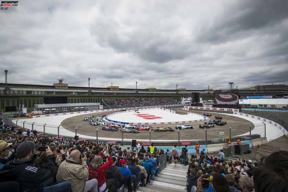 11. Berlin/Deutschland (30. Mai 2020): Die Schweiz ist raus, doch Berlin bleibt. Als einzige Stadt war Berlin in jedem Jahr im Kalender vertreten. Das Layout auf dem Flughafen Tempelhof soll jedoch im Vergleich zu den vergangenen drei Jahren noch einmal überarbeitet werden.