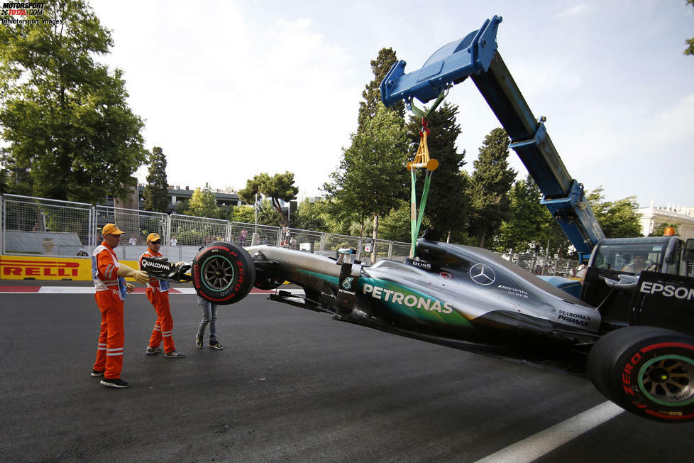 6. Europa 2016, Nico Rosberg vor Daniel Ricciardo - 1,208 Sekunden: Bei der Premiere in Baku gibt es keinen Zweifel über Nico Rosberg. Weil Teamkollege Lewis Hamilton in Q3 crasht, ist der Weg für den Deutschen frei - zur Pole-Position und zu einem der ungefährdetsten Siege der Neuzeit. Denn das Rennen verkommt zum großen Langweiler.