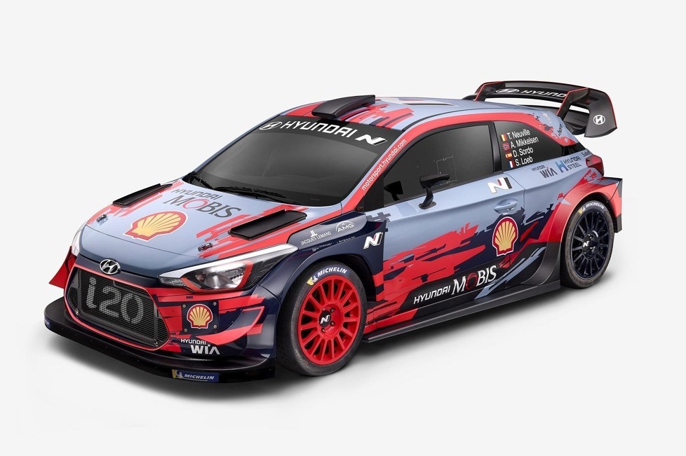 Zum Blau kommt zusätzlich Rot ins Spiel: Mit dieser Lackierung werden die Hyundai i20 WRC 2019 in der Rallye-WM fahren
