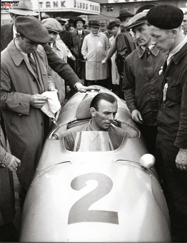Achille Varzi (1946): Die noch größere Sensation war die Nichtqualifikation vom Achille Varzi im selben Jahr. Der große Rivale von Tazio Nuvolari sollte ebendiesen ersetzen, brachte es aber nicht fertig, seinen Maserati zu qualifizieren. Sein Landsmann Luigi Villoresi wurde im baugleichen Fahrzeug Siebter.