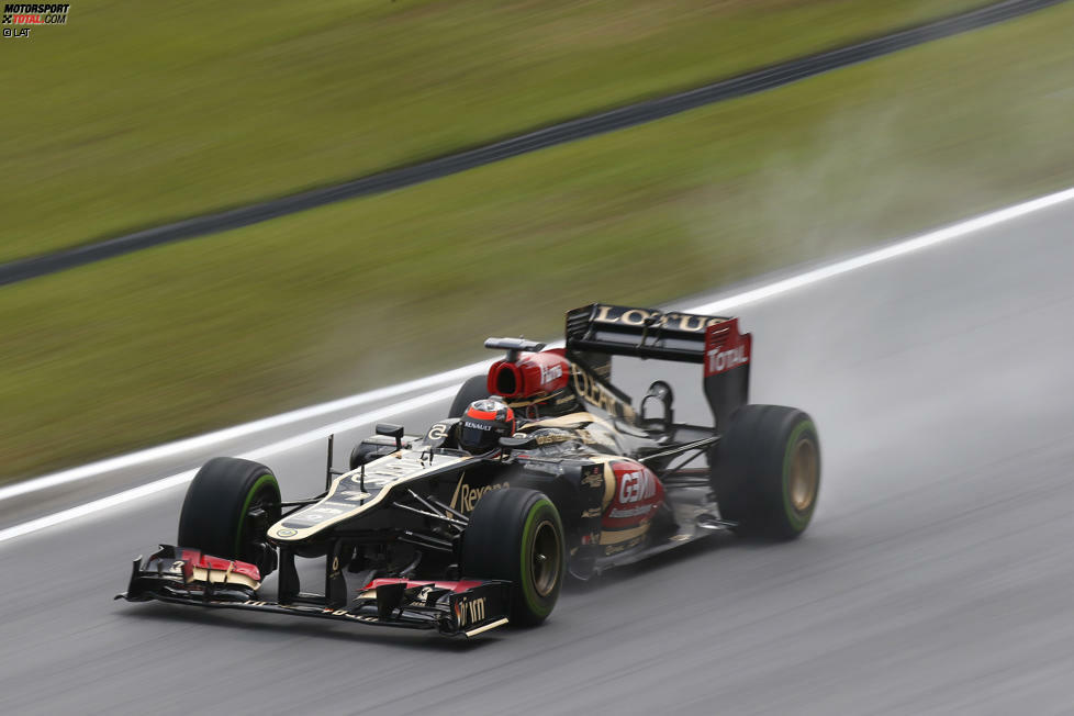 Der Finne gewinnt auch den Saisonauftakt 2013 in Australien und fährt sieben weitere Male auf das Podest. Auch Teamkollege Romain Grosjean glänzt mit sechs Champagnerzeremonien.