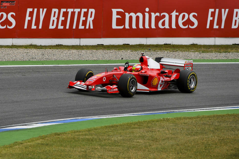 Mick Schumacher, inzwischen in der Formel 2 unterwegs, bewegte den F2004 übrigens mit Pirelli-Reifen und nicht mit den originalen Bridgestone-Pneus.