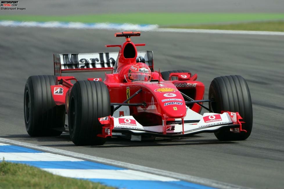 ... am besten ist immer noch der Direktvergleich: Hier ist der Ferrari F2004 von und mit Michael Schumacher beim Deutschland-Grand-Prix 2004 in Hockenheim zu sehen.