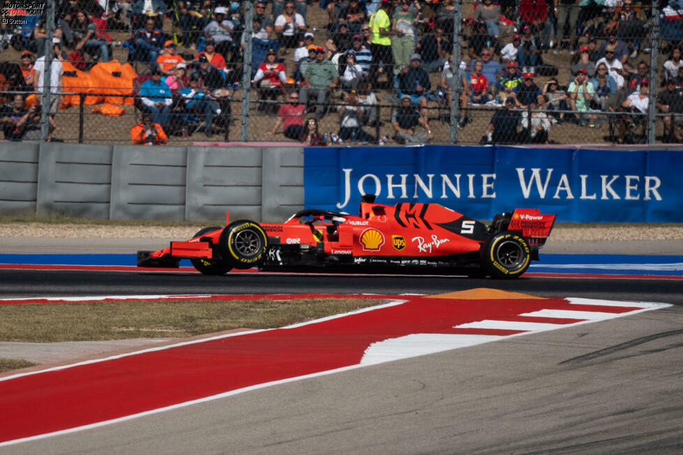 Sebastian Vettel (2): Weil der Ferrari mutmaßlich von der ersten Runde an kaputt war, sehen wir gnädig über die ersten eineinhalb Runden hinweg. Über den Ausfall ebenso. Somit bleibt effektiv nur ein bärenstarkes Qualifying stehen, in dem er die Pole hauchdünn verpasst hat.