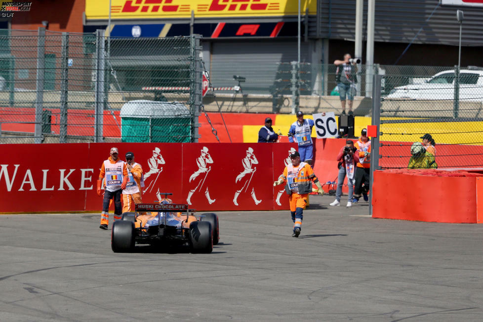 Carlos Sainz (4): Es ist praktisch unmöglich, die Leistung des Spaniers seriös zu benoten. Sein Qualifying war wegen der Motorenstrafe beeinträchtigt, und im Rennen hatte er schon technische Probleme, bevor überhaupt gestartet wurde.