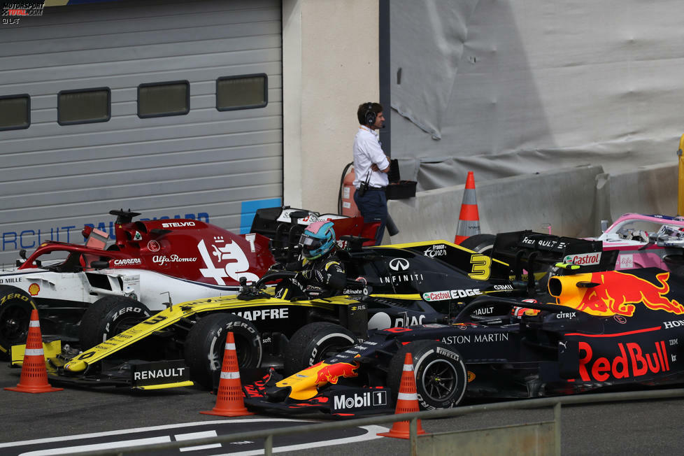 Daniel Ricciardo (3): Nach und nach wird er den Erwartungen gerecht, die Renault in ihn gesetzt hat. Über die Doppel-Strafe für die letzte Runde kann man streiten. Ricciardo wäre kein Racer, hätte er einfach klein beigegeben. Von den Updates und dem neuen Motor, den nur er hatte, hatte sich Renault mehr versprochen.