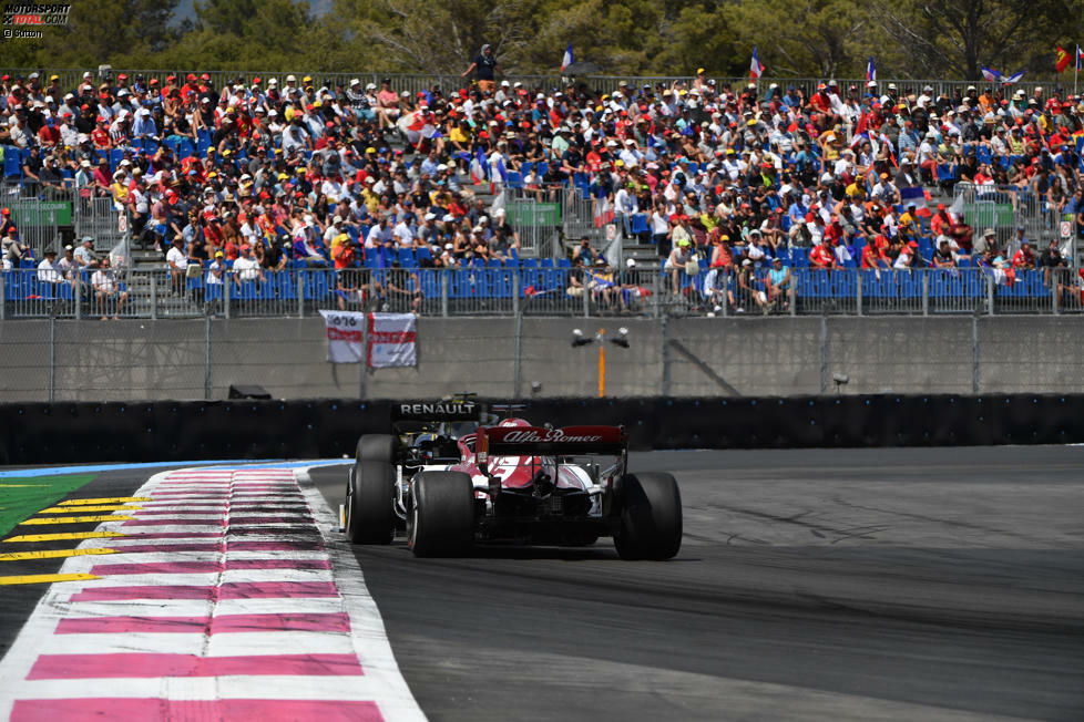 Kimi Räikkönen (3): Wer mit einem Alfa Romeo mittendrin mitmischt im McLaren- und Renault-Paket, der muss ein erstklassiger Racer sein. Ist Räikkönen auch. Mehr als P7 war diesmal nicht drin, wenn auch, zugegeben, begünstigt durch die Ricciardo-Strafe. Nach drei Nullnummern endlich wieder Punkte!
