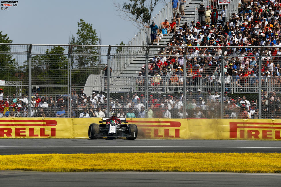 Antonio Giovinazzi (4): Über den überflüssigen Dreher sehen wir elegant hinweg. Der Italiener holt im Duell gegen Räikkönen langsam auf - aber ob das daran liegt, dass er selbst schneller wird, oder eher an Räikkönen, der momentan nicht überzeugt, ist schwer zu sagen.