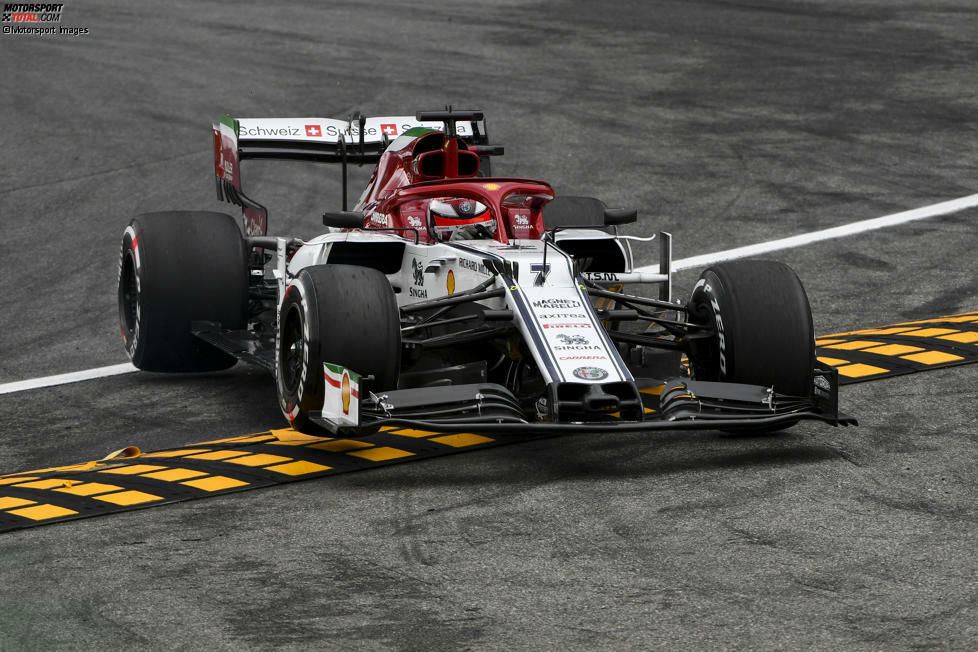 Kimi Räikkönen (5): Was von diesem Monza-Wochenende hängen bleibt, sind zwei Crashes in der Parabolica. Und die falschen Reifen, für die er eine Strafe kassierte. Räikkönen hat dort, wo er 2018 noch auf Pole gestanden ist, keine seiner besseren Leistungen gezeigt. Soll's auch mal geben.