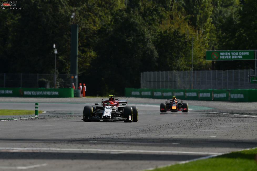 Antonio Giovinazzi (3): Es hat lang gedauert, aber nach und nach entfaltet der Italiener jenes Talent, das er in den Nachwuchsformeln bewiesen hat. Monza war - auch schon im Qualifying - auf dem Niveau von Räikkönen. Und im Gegensatz zum routinierten Teamkollegen machte er keine dummen Fehler.