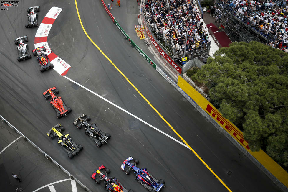 Daniel Ricciardo (2): Dass er Monaco nicht gewinnen würde, war diesmal von Anfang an klar. Aber nach einem bis dahin gemischten Wochenende fuhr Ricciardo ab Q3 in Hochform. Selbst am Start gewann er eine Position, P5 schien machbar. Bis ihm die Renault-Box das Rennen kaputtgemacht hat.