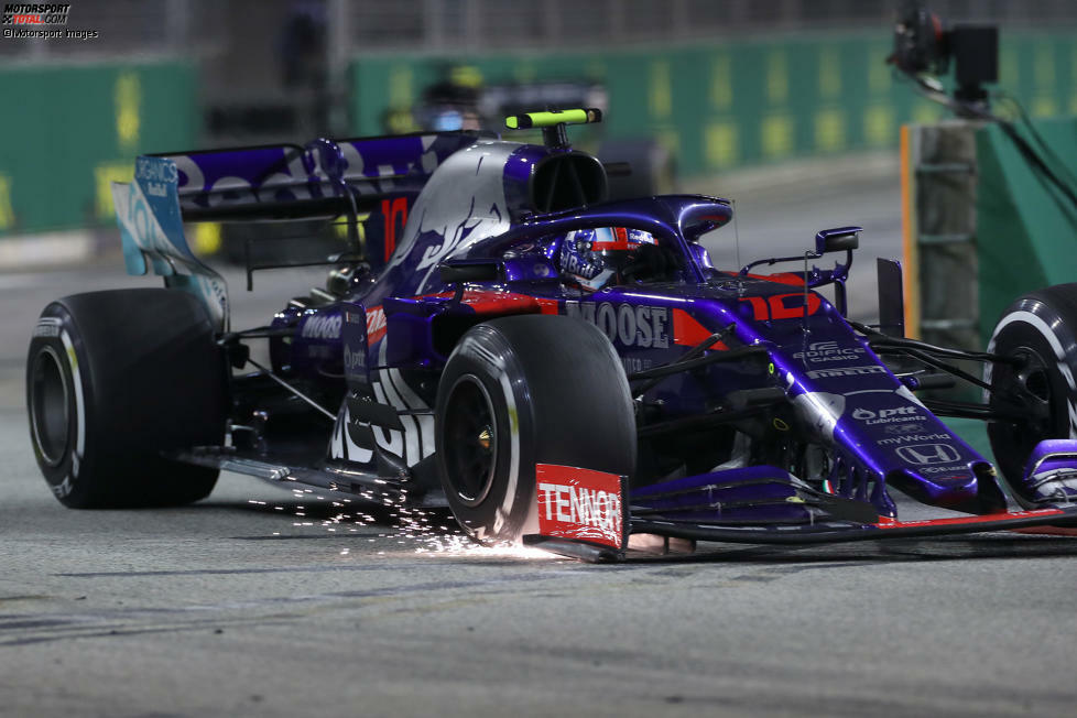 Pierre Gasly (2): Seit er zu Toro Rosso degradiert wurde, fährt Gasly wie ausgewechselt. Kwjat macht gegen ihn keinen Stich mehr, und plötzlich kann er sogar überholen! Ob das an einer veränderten Einstellung liegt - oder nur daran, dass der Toro Rosso seinem Fahrstil besser liegt? Schwer zu sagen.