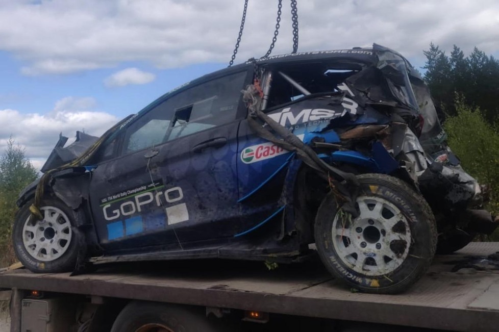 Ein wilder Crash mit Folgen: So sah der Ford Fiesta WRC von Hayden Paddon nach dem Testunfall in Finnland aus