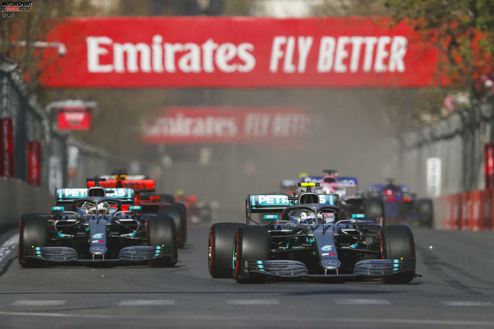 Mercedes statistisch schon Weltmeister - Zumindest in der Fahrer-WM ist den Silberpfeilen der Titel 2019 statistisch nicht mehr zu nehmen. Zuvor kam es in der Geschichte der Formel 1 bereits neunmal vor, dass ein Team die ersten vier Rennen einer Saison gewinnen konnte. Am Jahresende wurde immer ein Fahrer des Teams Weltmeister.