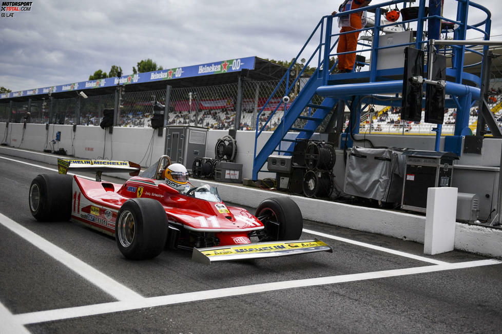 ... in dem er in der Saison 1979 den Weltmeistertitel auf Ferrari einfahren konnte. In jener Saison gewann er insgesamt drei Grands Prix.