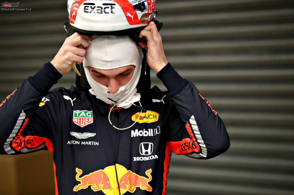 Max Verstappen unternahm in Silverstone die ersten Runden im neuen Red-Bull-Honda RB15. Hier sind die Impressionen von der Jungfernfahrt des Neuwagens!