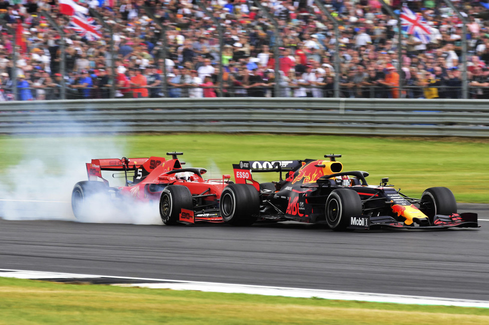 Sebastian Vettel und Max Verstappen kollidierten beim Formel-1-Rennen in Silverstone: Die besten Schnappschüsse des Unfalls
