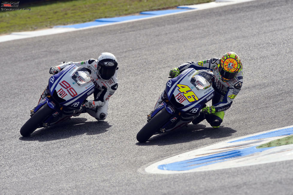 2010 (YZR-M1) - Fahrer: Valentino Rossi, Jorge Lorenzo, Wataru Yoshikawa (Ersatzfahrer) - Bilanz: 11 Siege, 26 Podestplätze, 8 Poles, Titel in Hersteller- und Fahrer-WM (Lorenzo)