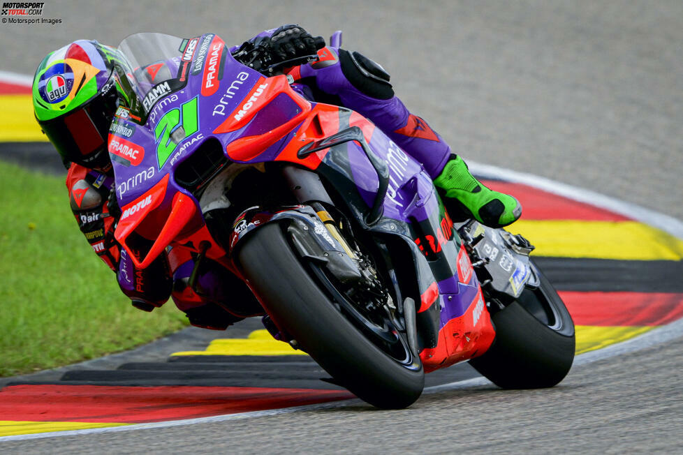 Im Juli auf dem Sachsenring schafft es Morbidelli erstmals als Pramac-Pilot in die Top 5. Ein Top-3-Ergebnis aber gelingt ihm mit der potenten Ducati GP24 im ganzen Jahr nur einmal - nicht in einem Grand Prix, sondern ...