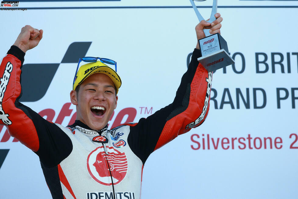 2017 beginnt mit zwei Podestplätzen in den ersten drei Rennen gut. In Assen folgt ein weiterer dritter Platz. Dann gewinnt Nakagami völlig überraschend in Silverstone. Kurz zuvor hat er einen MotoGP-Vertrag bei LCR-Honda unterschrieben.