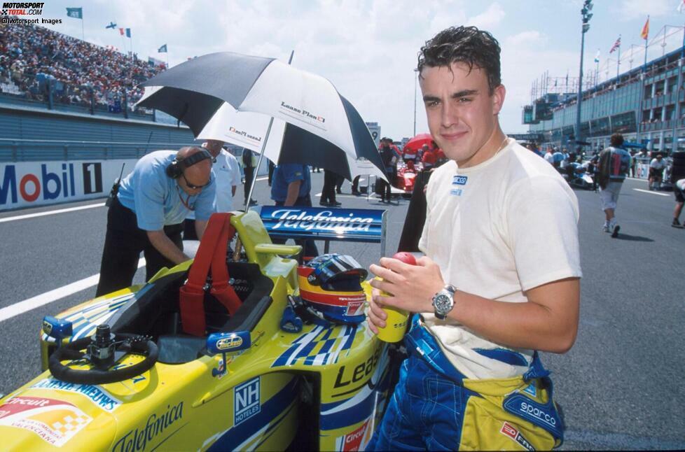 Rückblick: Im Jahr 2000 fuhr Alonso seine erste F3000-Saison. Er konnte davor schon im Dezember 1999 erste Formel-1-Erfahrung bei einem Test mit Minardi sammeln. Beim Saisonfinale gelang ihm sein erster Sieg, er wurde Vierter in der Meisterschaft (unter anderem hinter Mark Webber) und stieg 2001 zu Minardi in die F1 auf.