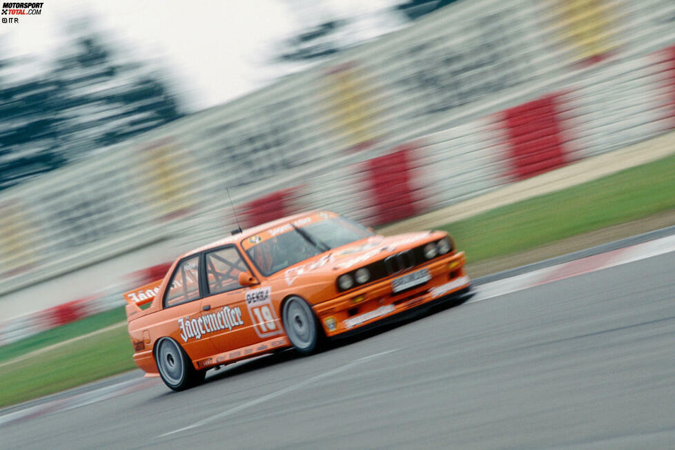 Platz 9: Ein Dauerbrenner! Das Jägermeister-Design des beliebten deutschen Kräuterlikörs ist im Motorsport längst Kult - ob in der Formel 1, in Le Mans oder in der DTM. Nach dem Sponsoring in der Vorgängerserie DRM fahren in der DTM BMW, Opel und Alfa Romeo in Orange. Und sogar bei der Neugründung im Jahr 2000 ist man mit Opel an Bord.