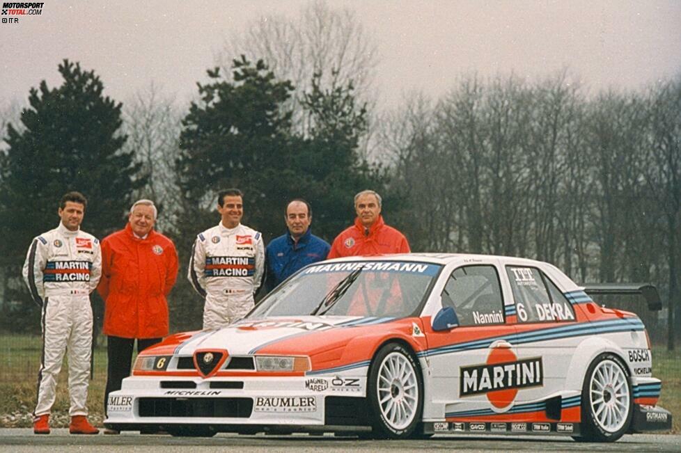 Platz 11: Das Martini-Design kennt man aus Le Mans, aus dem Rallyesport und auch aus der Formel 1. In der DTM taucht es nur 1995 auf - und 1996 in der Nachfolgeserie ITC: Alfa Romeo setzt bei den Starpiloten Alessandro Nannini und Nicolas Larini auf die Farben des italienischen Kultgetränks.
