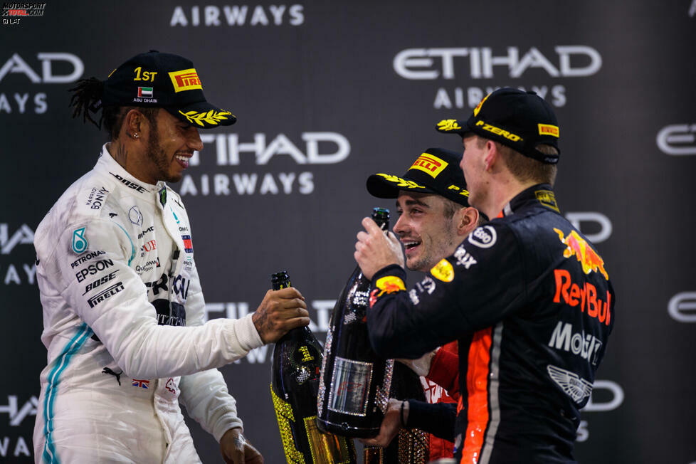 Im Zuge der Coronakrise wird darüber diskutiert, ob man in einer Saison mit zum Beispiel nur zehn Rennen 2020 überhaupt einen würdigen Weltmeister krönen könnte. Wir haben uns den Spaß gemacht und geschaut, wie die vergangenen 40 Formel-1-Saisons ausgegangen wären, wenn jeweils nach dem zehnten Rennen Schluss gewesen wäre.