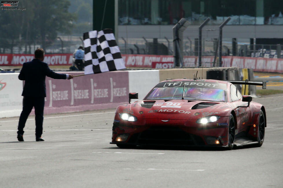 Die perfekte Saison wird durch TF Sport abgerundet, die ihrerseits in der GTE Am den Le-Mans-Sieg holen. Den Titel verpasst man ganz knapp beim Saisonfinale durch ein Bremsproblem. Die Zukunft von Aston Martin in der WEC hängt nun an Privatteams wie TF Sport