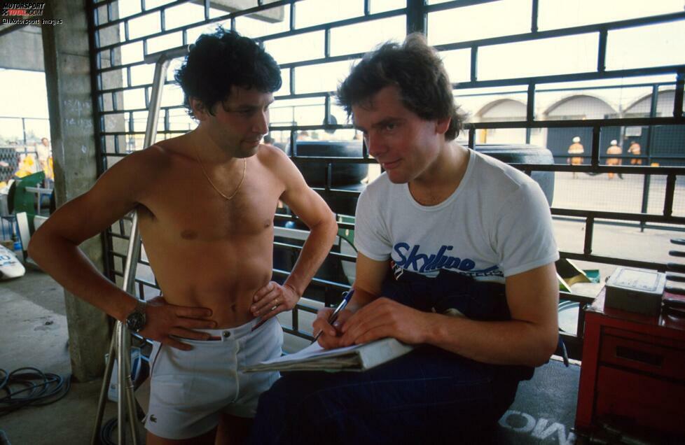 Philippe Alliot (links in Boxershorts) ist ein weiterer Formel-1-Neuling 1984. Hier im Gespräch mit Jonathan Palmer.