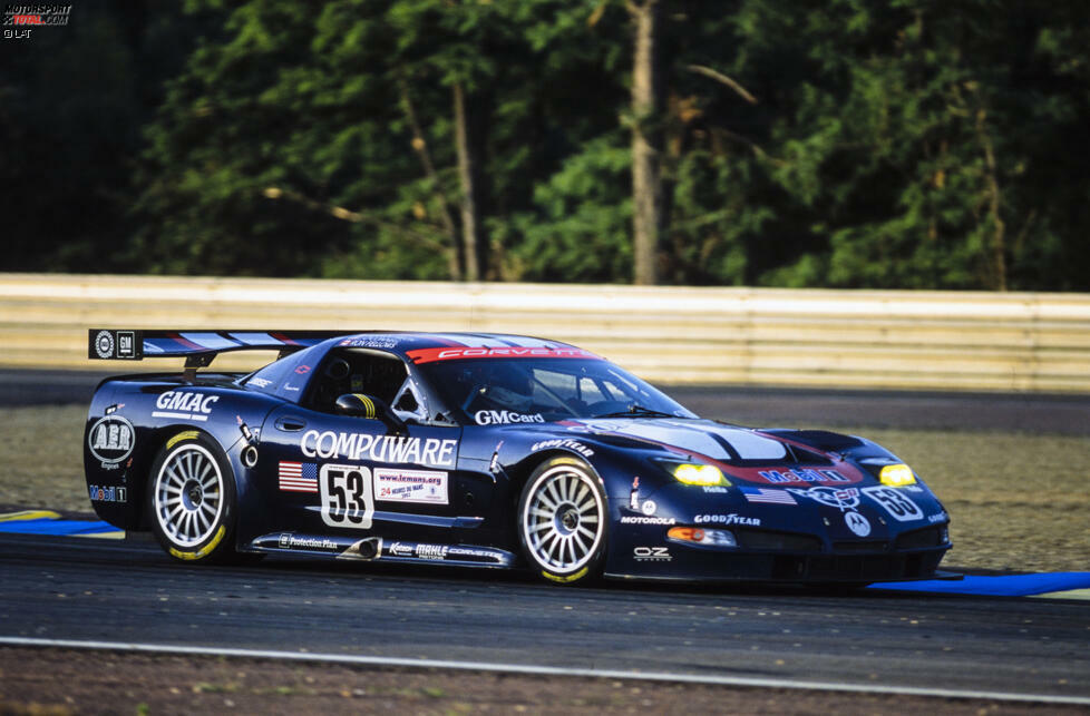 2003, Klasse LMGTS, Corvette C5-R (Jubiläumslackierung 50 Jahre Corvette): #50 Oliver Gavin/Andy Pilgrim/Kelly Collins P2; #53 Franck Freon/Ron Fellows/Johnny O'Connell P3