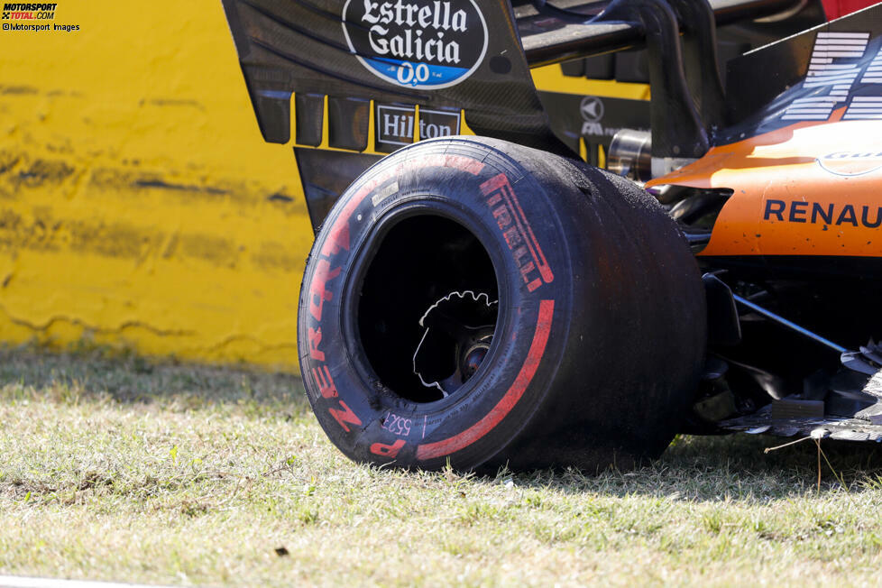 ... heißt es, es sei kein Fahrer alleine oder mehrheitlich verantwortlich für den Unfall. Ausdrücklich erwähnt wird außerdem Valtteri Bottas, aber ...