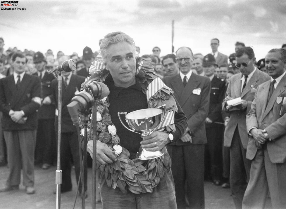 Bremgarten 1952: Piero Taruffi gewinnt das Rennen in der Schweiz, ist zu diesem Zeitpunkt bereits 45 Jahre alt.